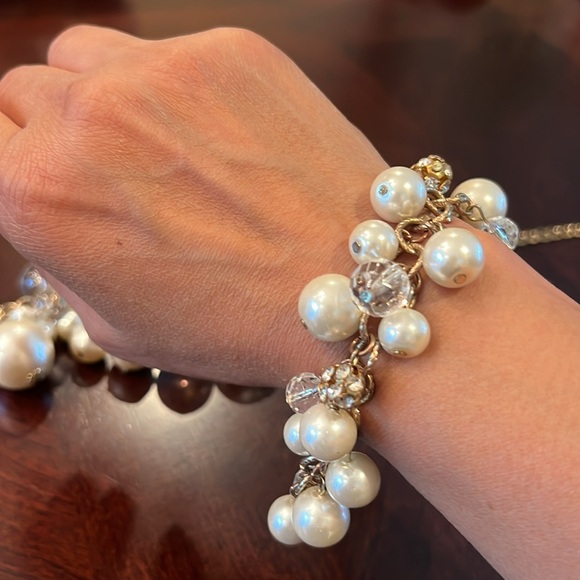 Statement necklace & bracelet set  faux pearls and beads set custom jewelry - Picture 10 of 16